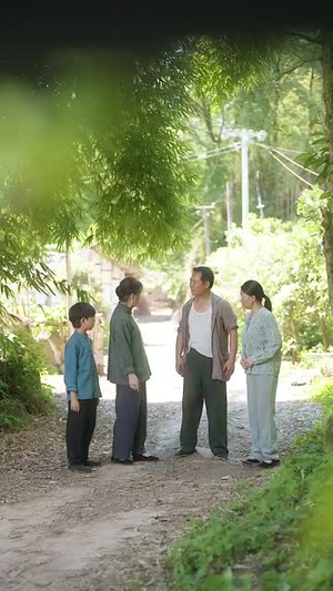 灾荒年代全家靠我心声逆袭（81集）超火短剧抢先看全集太好看了