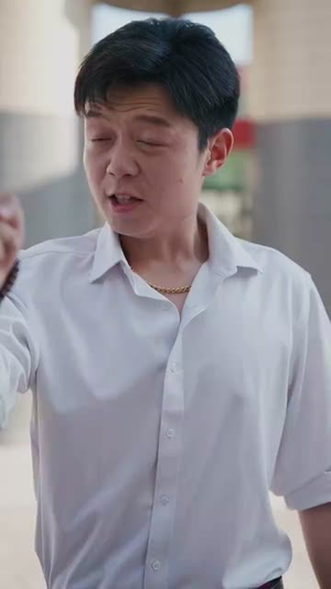 回档2000开启极品人生（106集）热门短剧推荐。