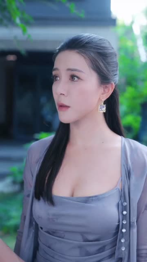 下山后桃花朵朵开（80集）今日热门短剧推荐