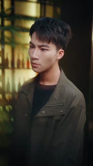 短剧《向光而行》82集短剧超清免费在线追