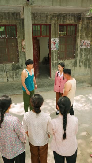 短剧《重生七零：我领全村闯富路》109集短剧一键解锁全集看