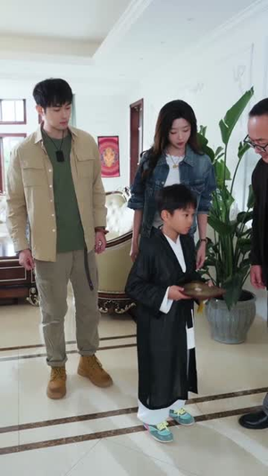 短剧《小天师下山，邪祟们颤抖吧》55集短剧高清无删减在线观看