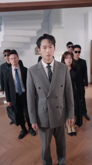 短剧《女将军挥挥拳，豪门老公乖成犬》80集短剧全集免费在线追